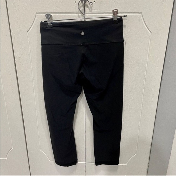 Lululemon Wunder Under Crop II *Full-On Luon (Reversible) - Picture 6 of 8